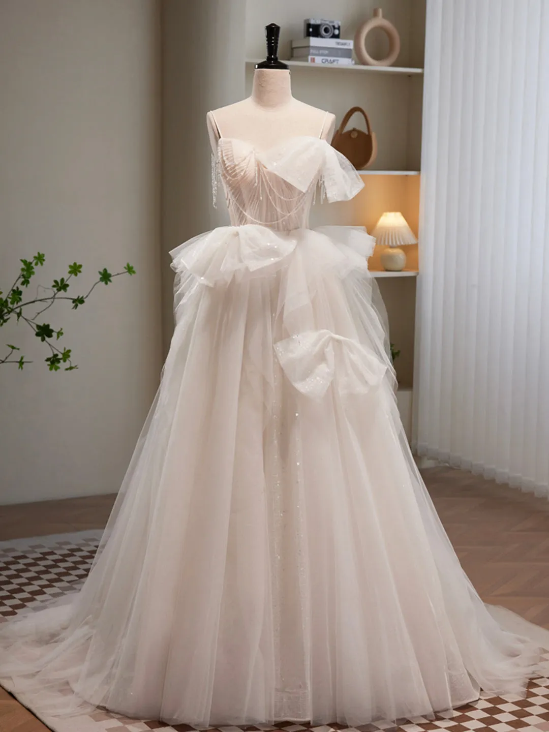 Light Champagne Tulle Long Princesse Dress Lovely Spaghetti Straps Evening Party Dress