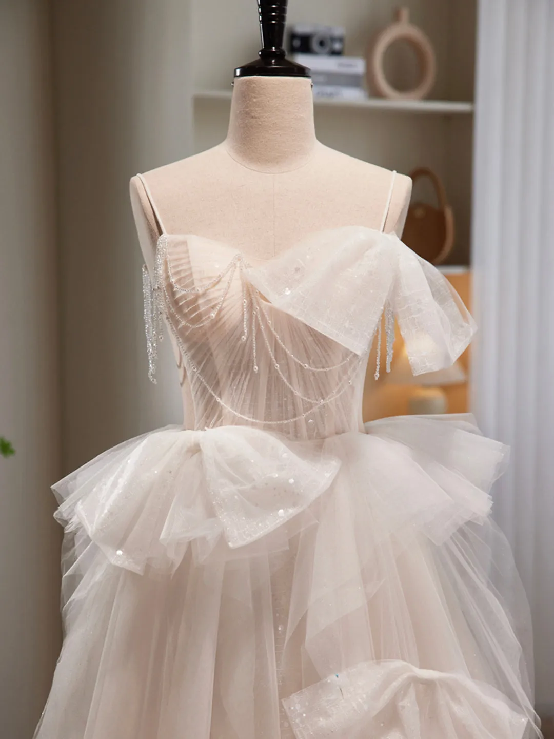 Light Champagne Tulle Long Princesse Dress Lovely Spaghetti Straps Evening Party Dress